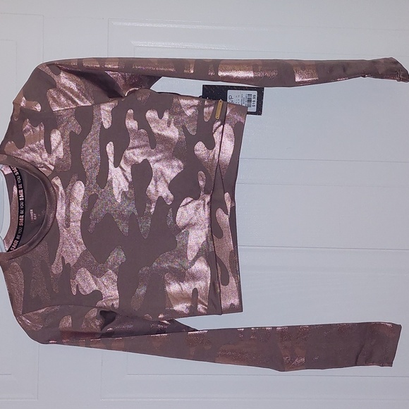 Sommer Ray Workout Long Sleeve Crop - Picture 1 of 6